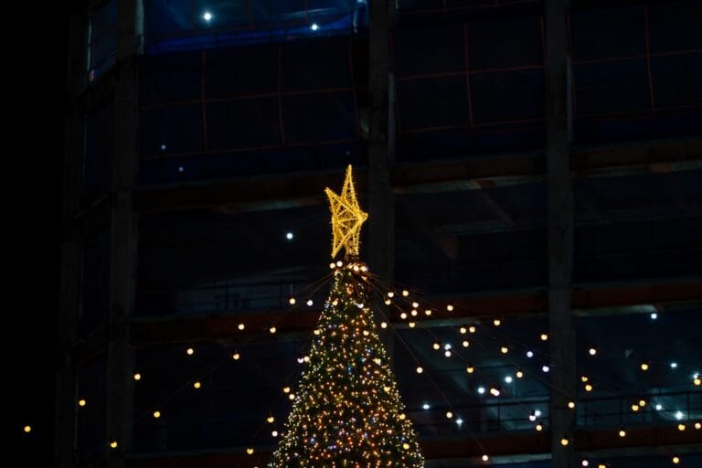 Photo Sports-themed Christmas tree