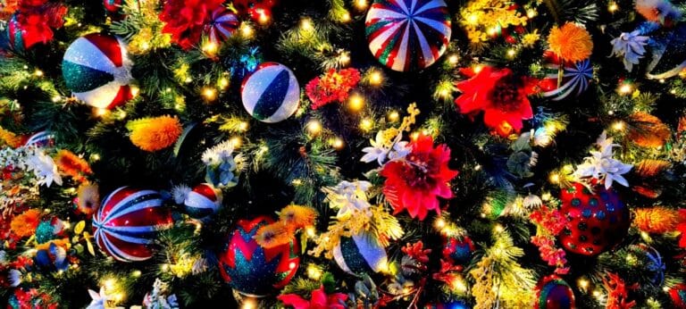 Photo Holiday-themed trivia